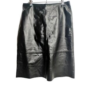 Old Navy black leather skirt raw hem woman size 10